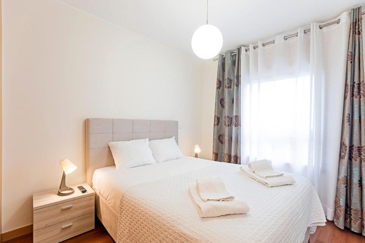 2Br Flat By Metro W/ Free Parking By Lovelystay Vila Nova de Gaia Buitenkant foto