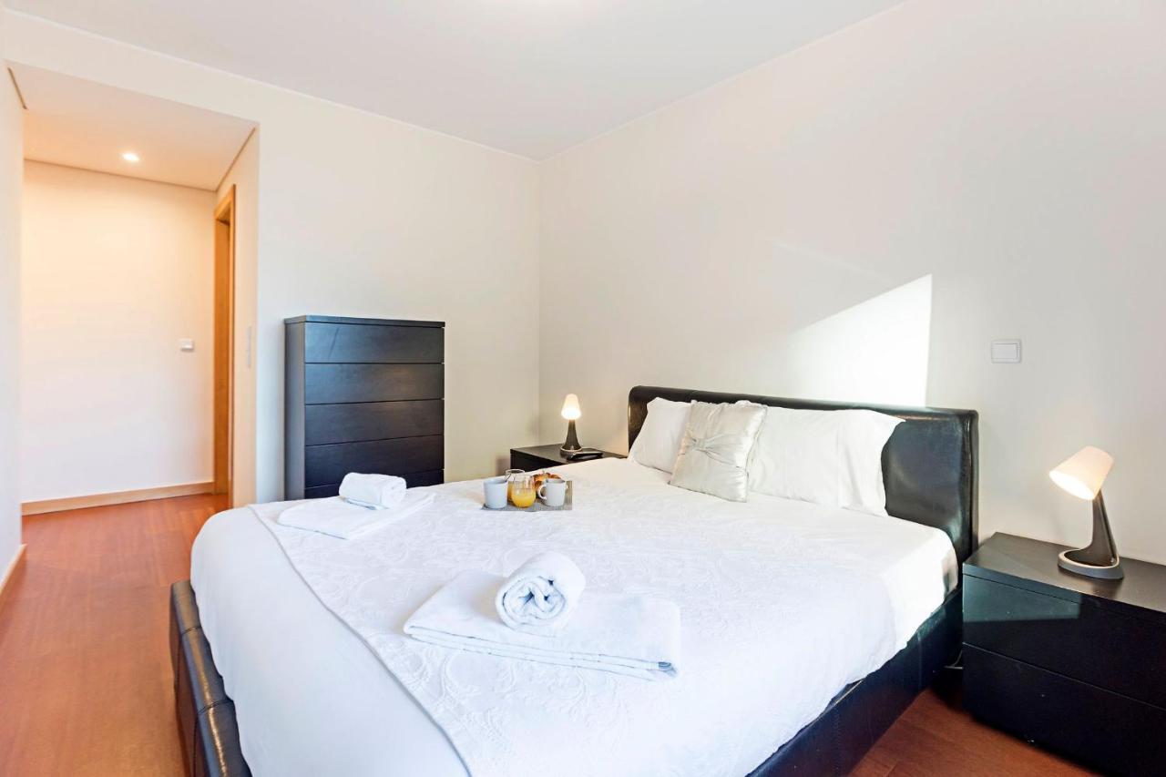2Br Flat By Metro W/ Free Parking By Lovelystay Vila Nova de Gaia Buitenkant foto